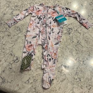 Posh peanut ruffle sleeper